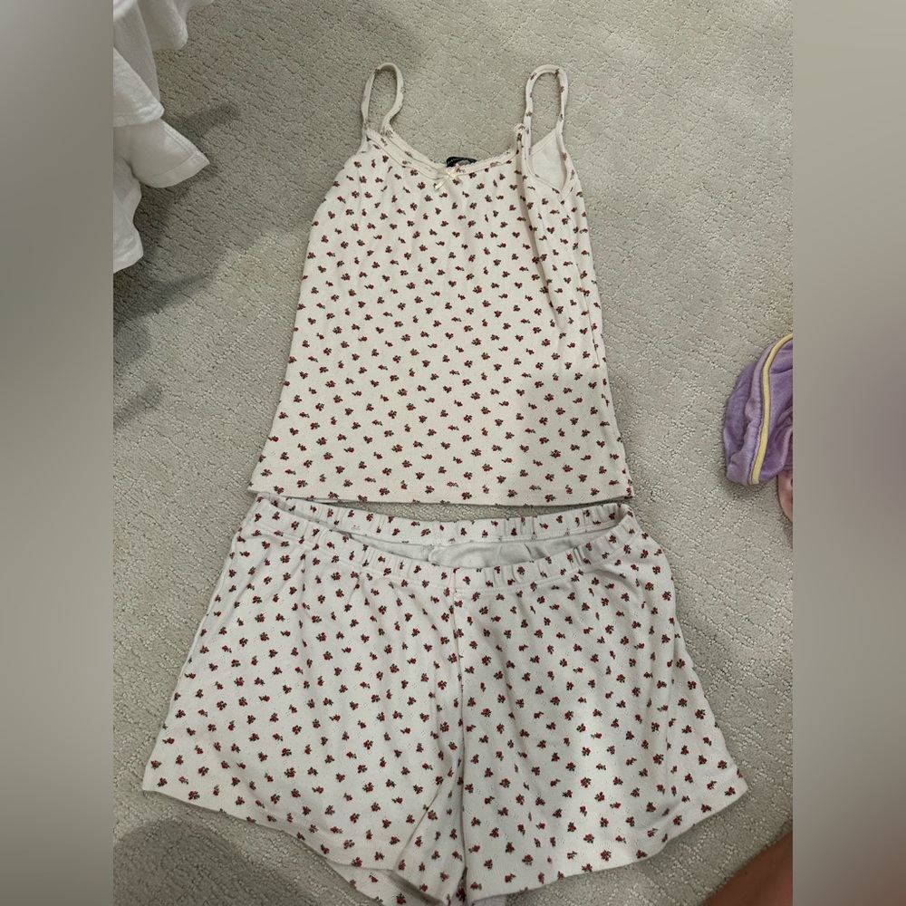 Brandy Melville PJ set